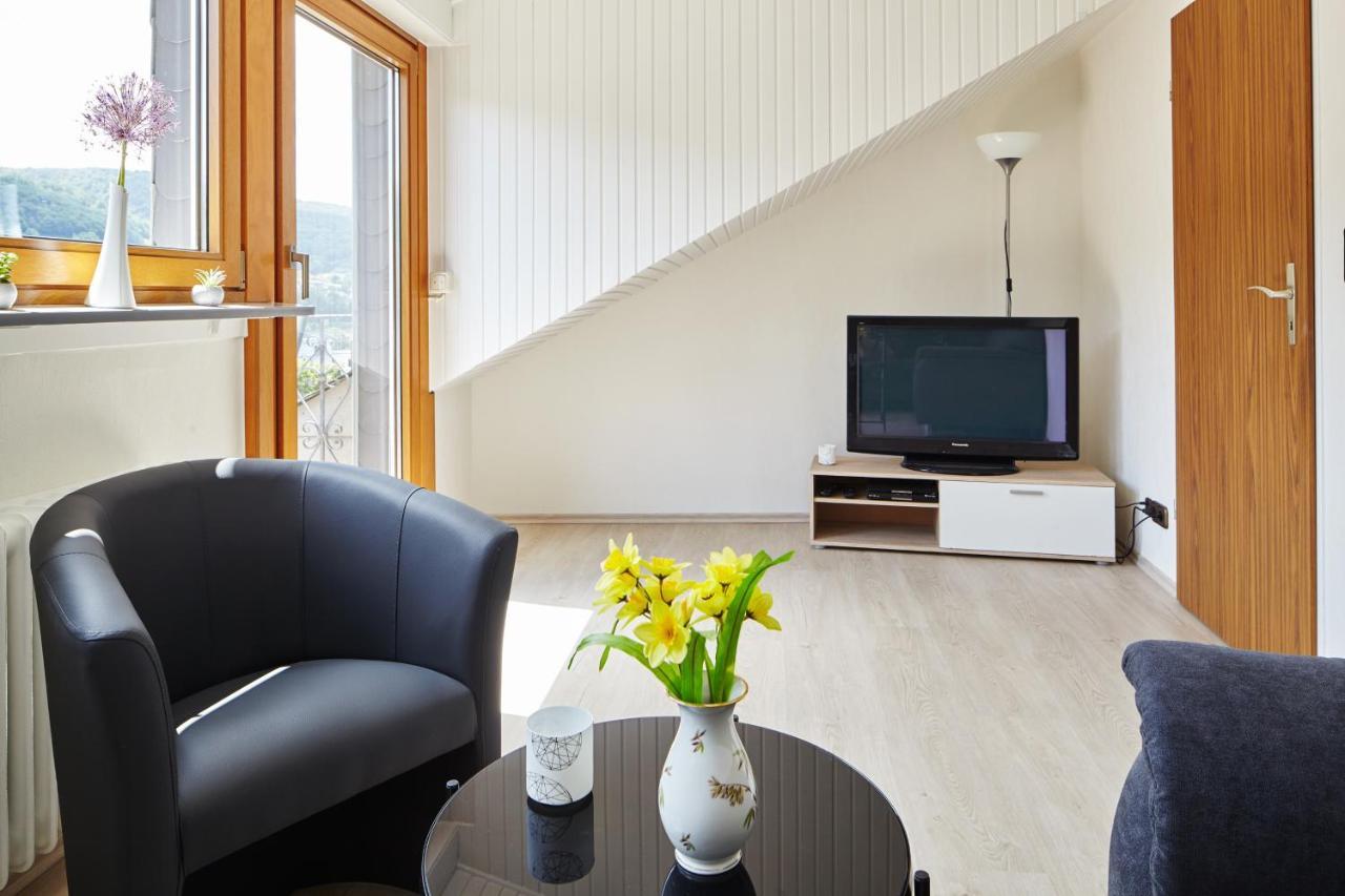 Ferienwohnung Mendgen Mit Panoramablick Bernkastel-Kues Bagian luar foto