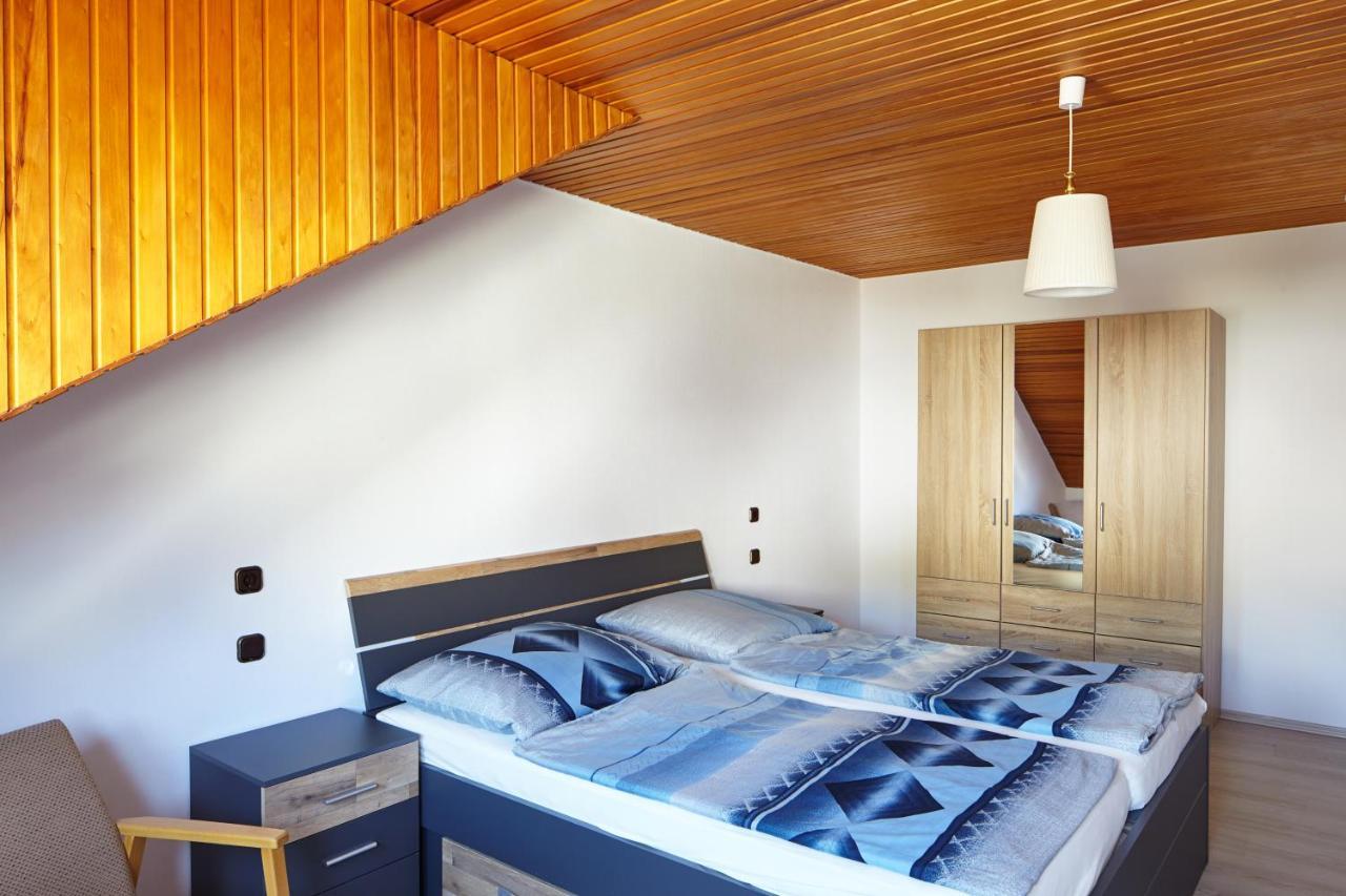 Ferienwohnung Mendgen Mit Panoramablick Bernkastel-Kues Bagian luar foto