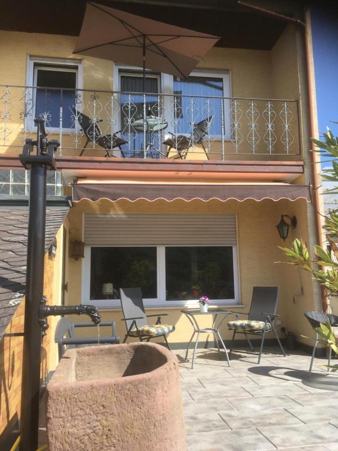 Ferienwohnung Mendgen Mit Panoramablick Bernkastel-Kues Bagian luar foto